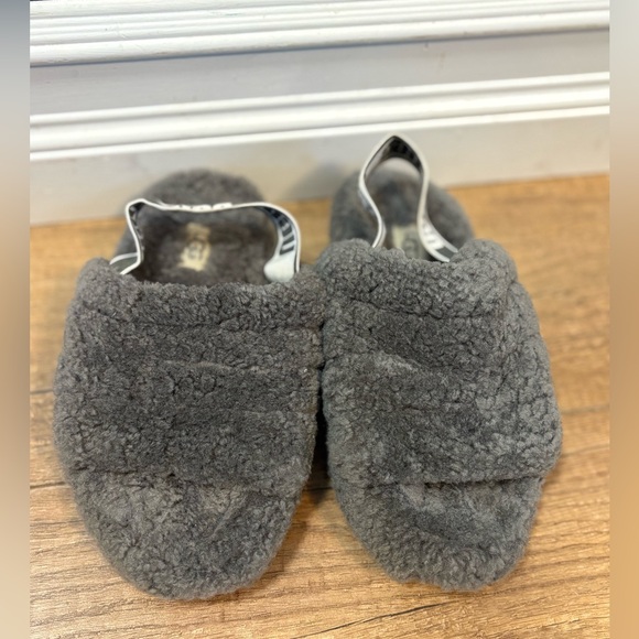 UGG FLUFF YEAH SLIDES GIRLS SIZE 1 - Picture 3 of 8